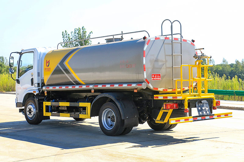 东风华神T1洒水車(chē)(9.3方)