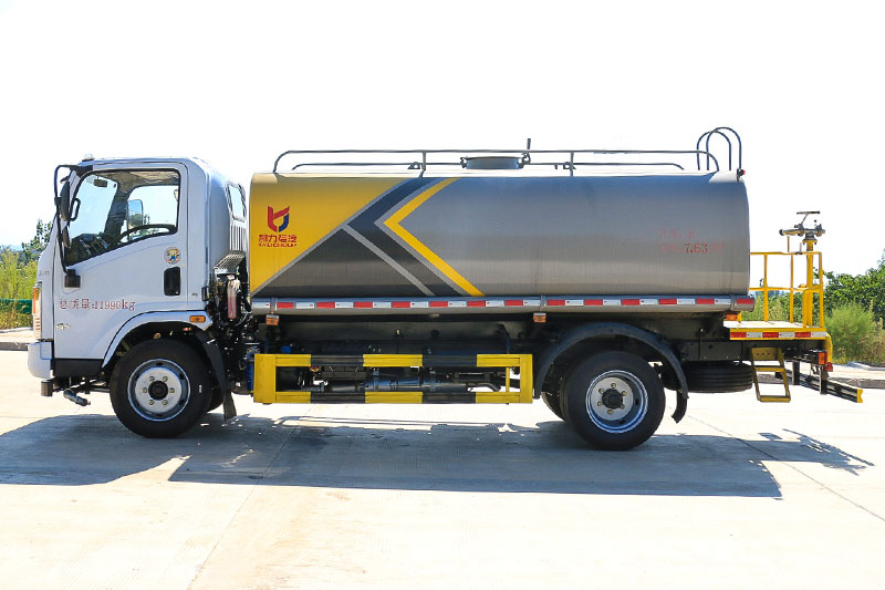 东风华神T1洒水車(chē)(9.3方)