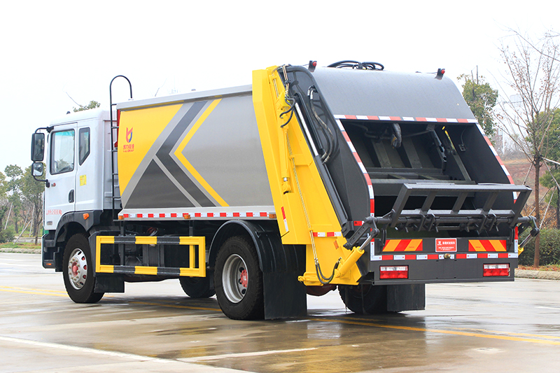 东风D9压缩式垃圾車(chē)(10方 13方 18方)