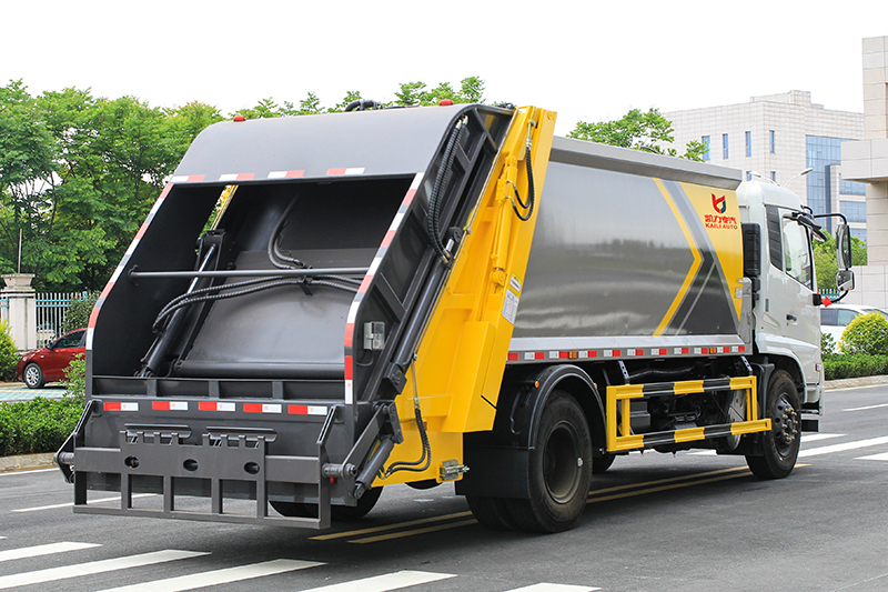 东风天锦压缩式垃圾車(chē)(14方 18方)