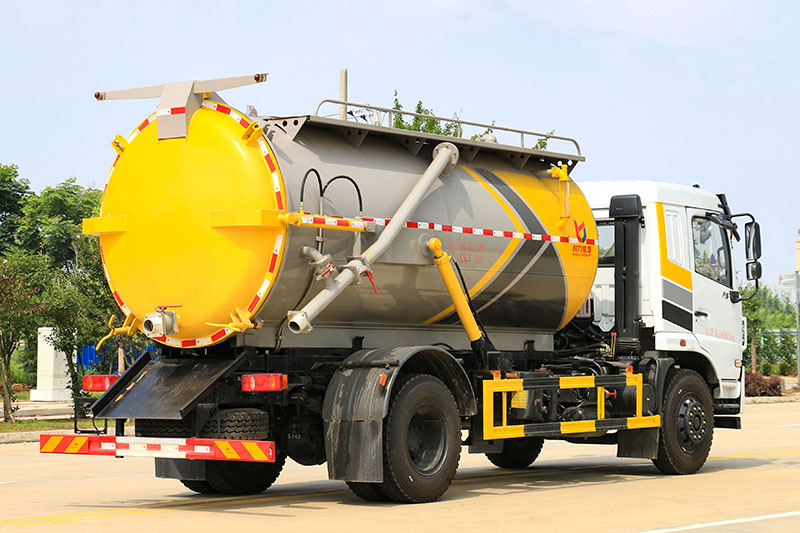 东风华神KL5吸污車(chē)(11.5方 13.5方)