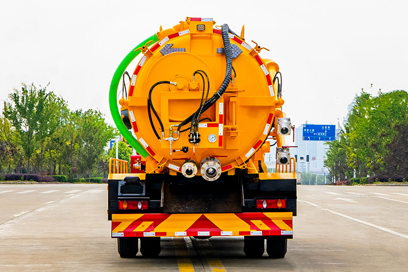 东风天锦清洗吸污車(chē)(KS)(清水 污水15方)